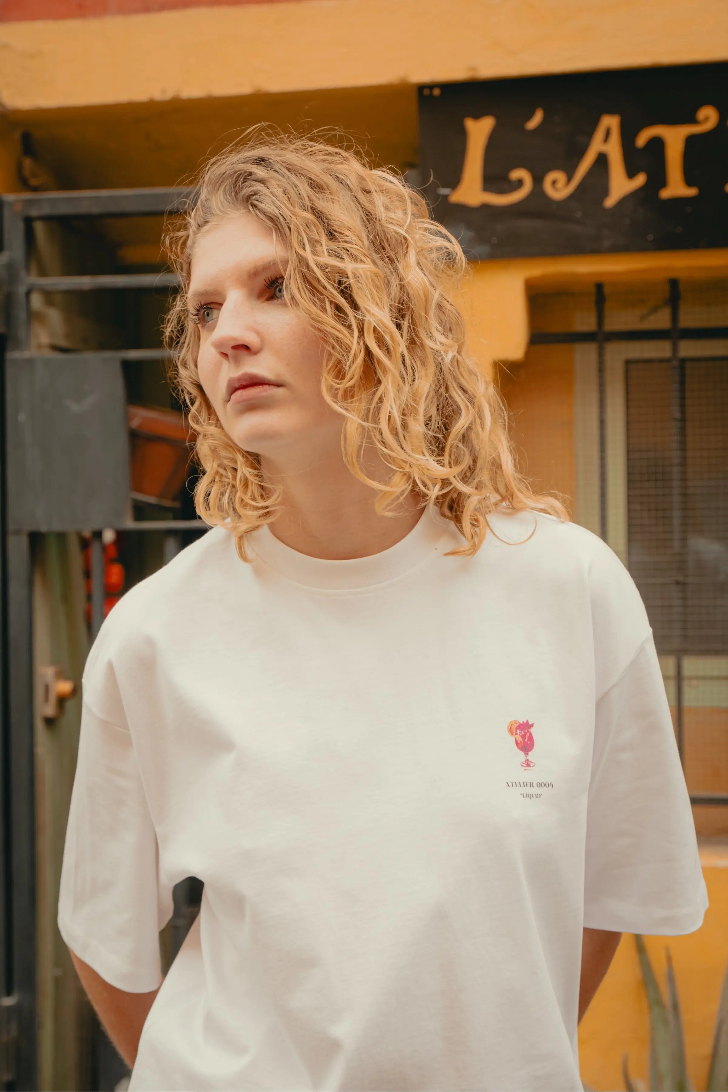 Portraits de Famille Liquid The Tee Sangria Model 7