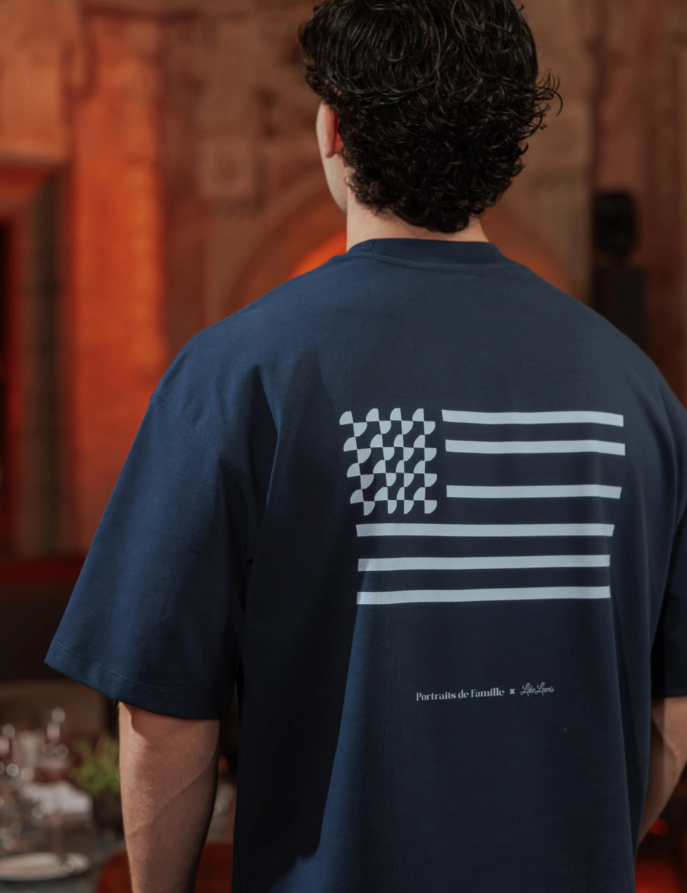 Portraits de Famille States The Tee United Model 2