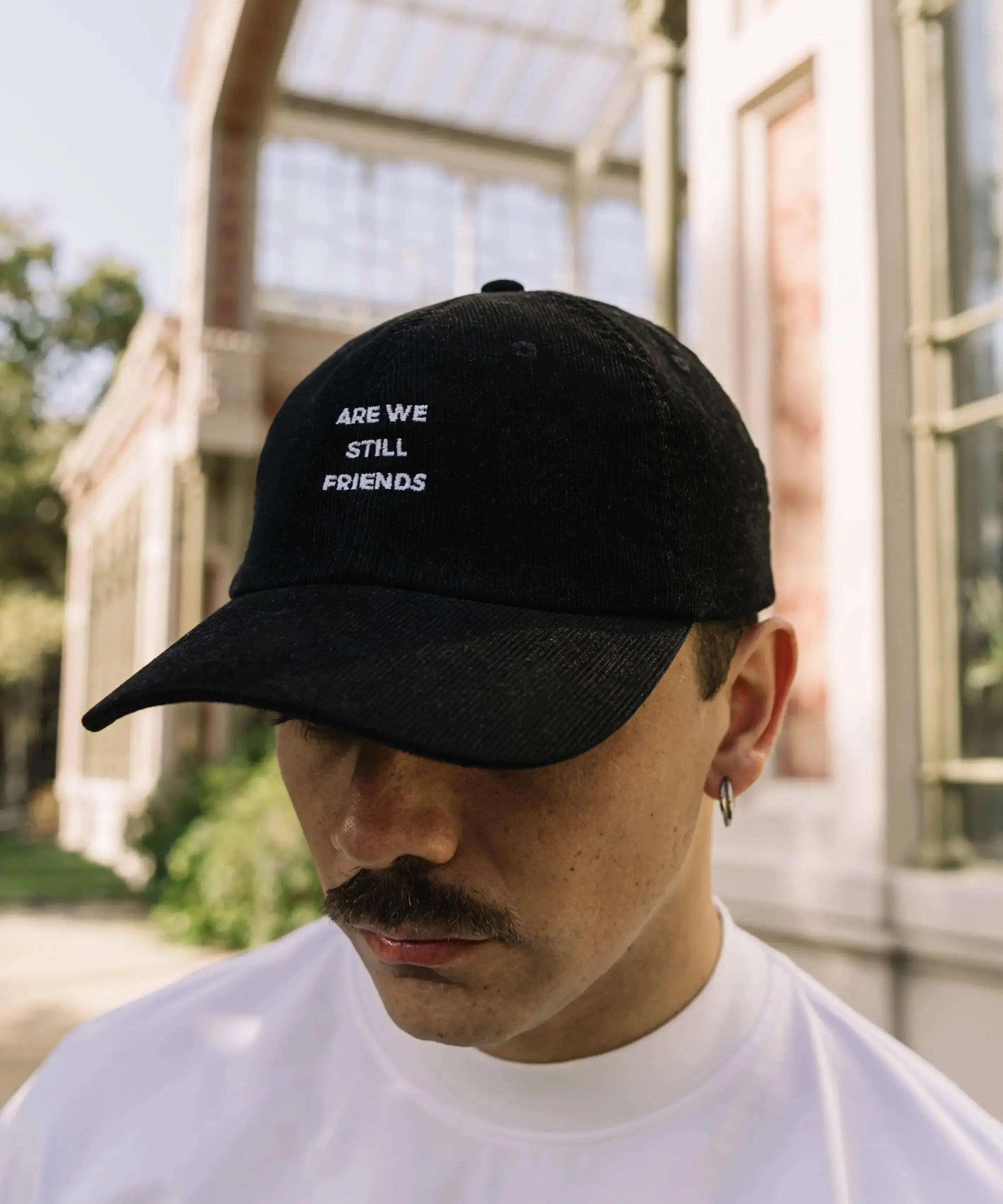 Portraits de Famille The Cap Corduroy Model 2