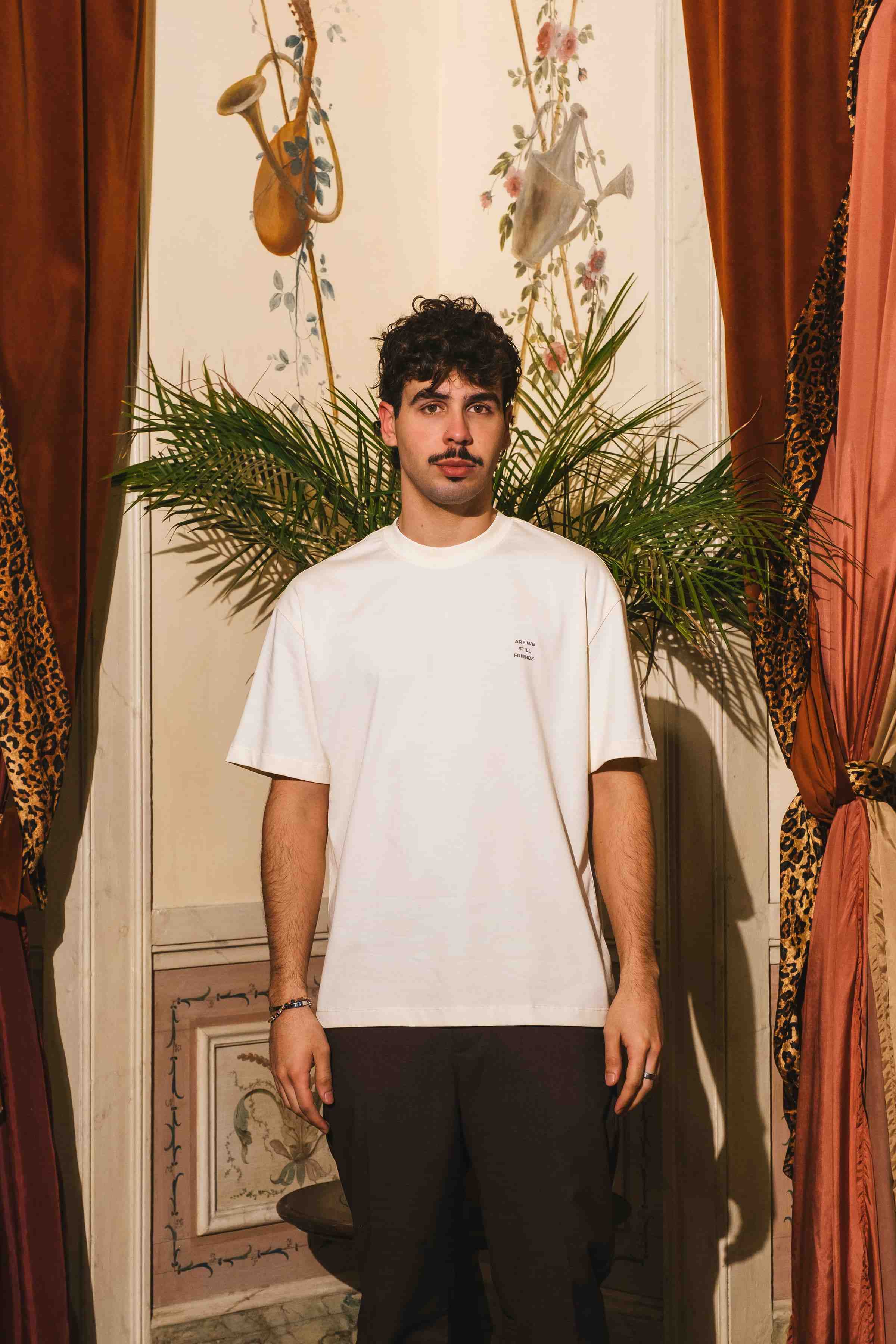 Portraits de Famille The Tee Question Lookbook