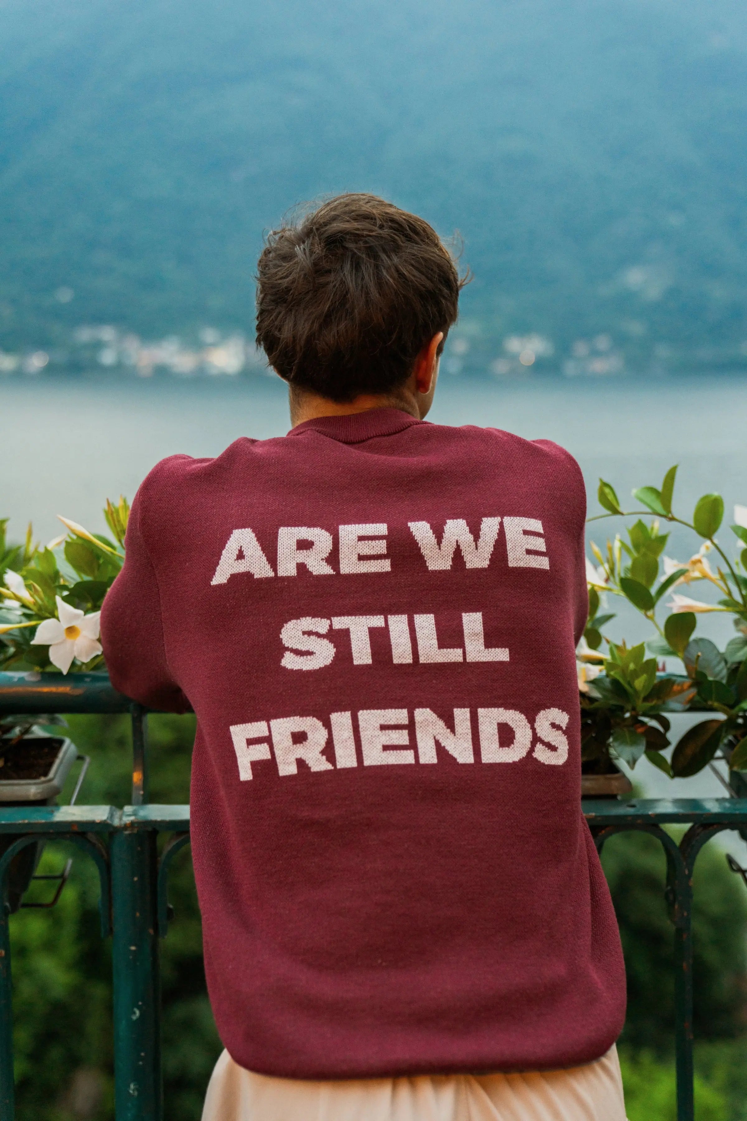 Portraits de Famille The Essentials The Sweater Question Model 3