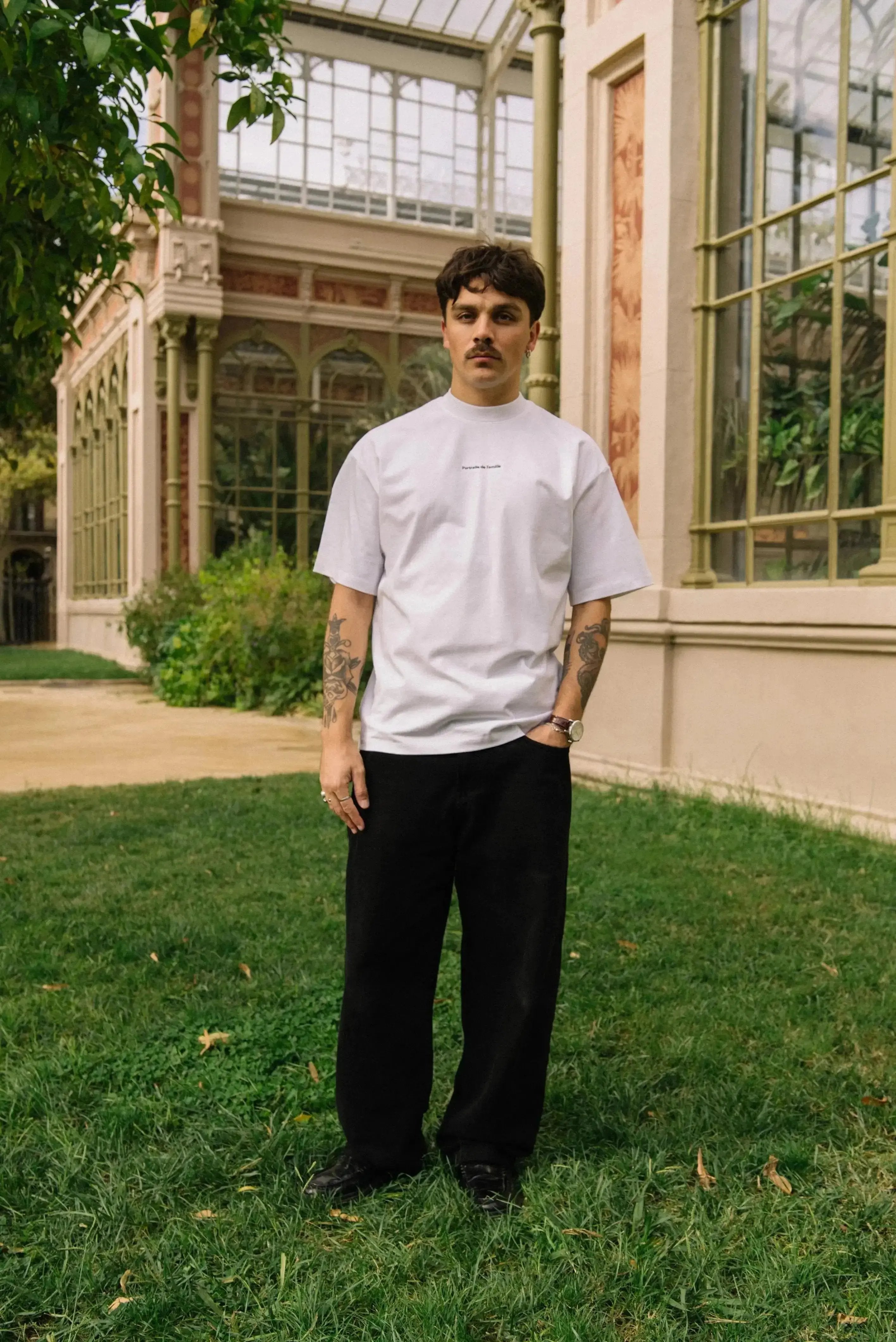 Portraits de Famille The Essentials The Tee Logo Embroidered Model 1