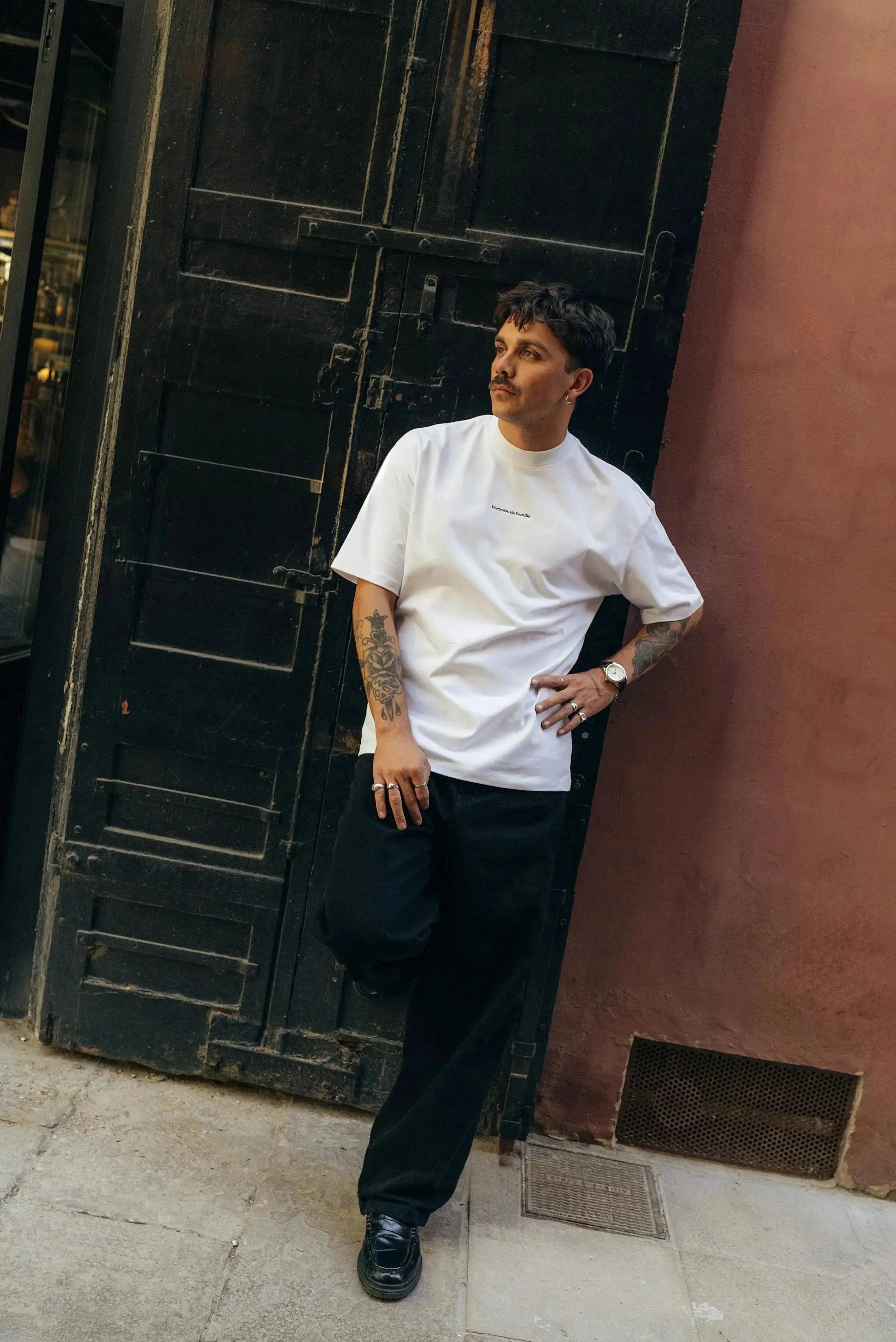 Portraits de Famille The Essentials The Tee Logo Embroidered Model 7