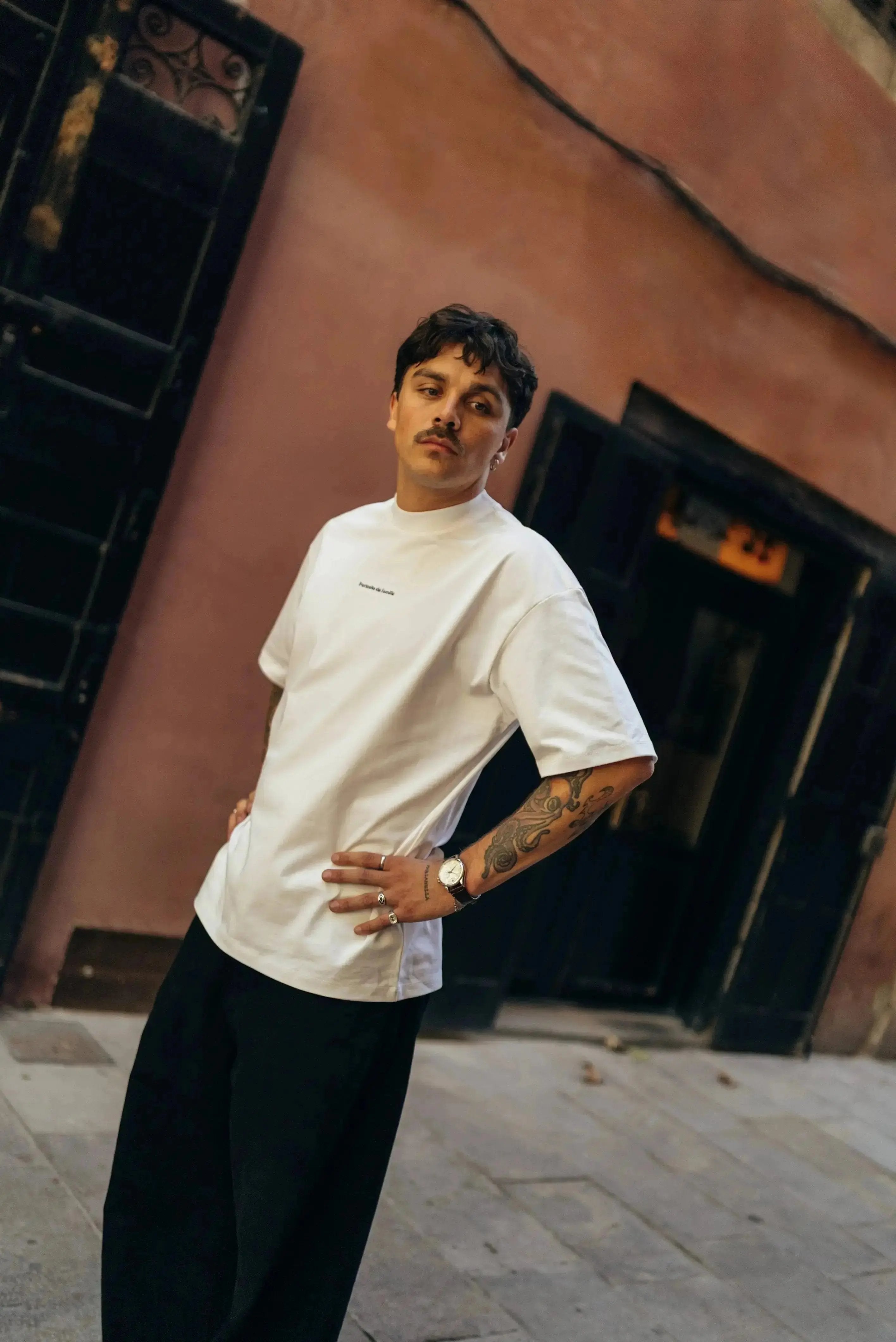 Portraits de Famille The Essentials The Tee Logo Embroidered Model 9