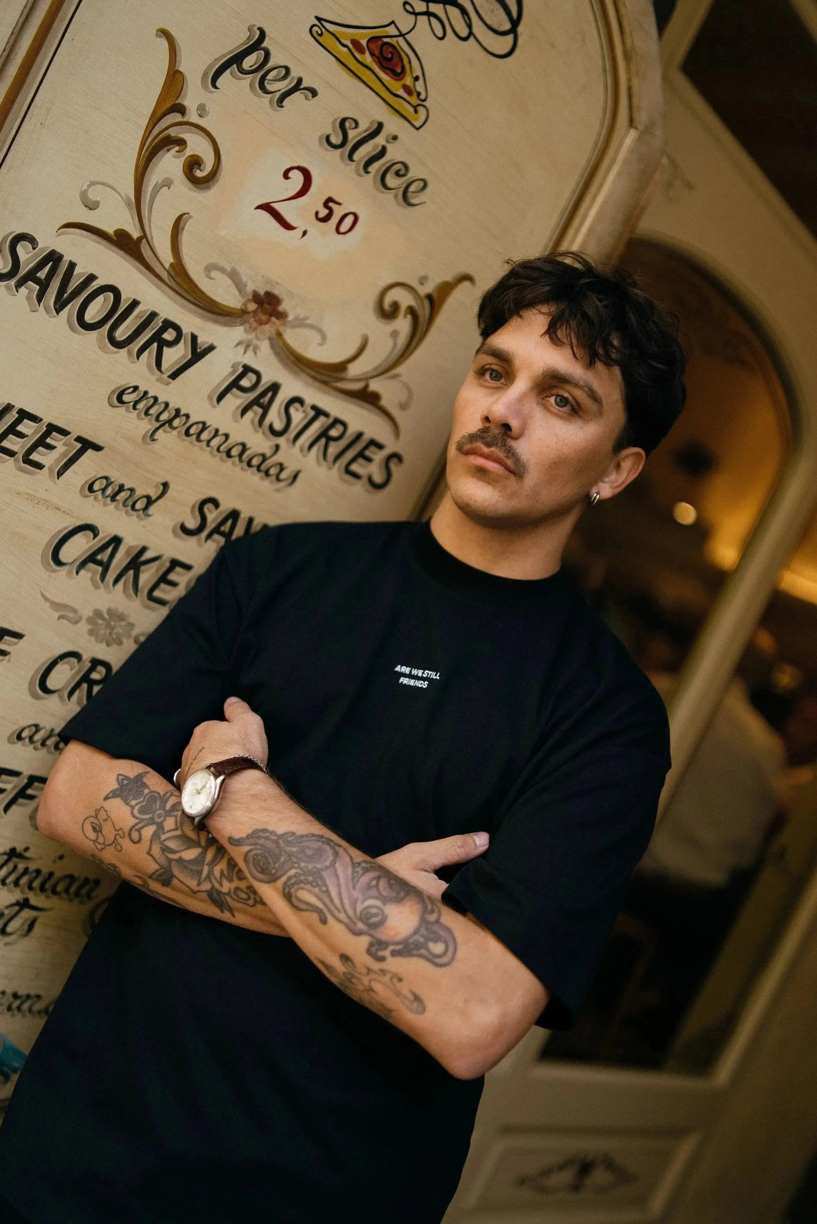 Portraits de Famille The Essentials The Tee Pass Embroidered Model 3