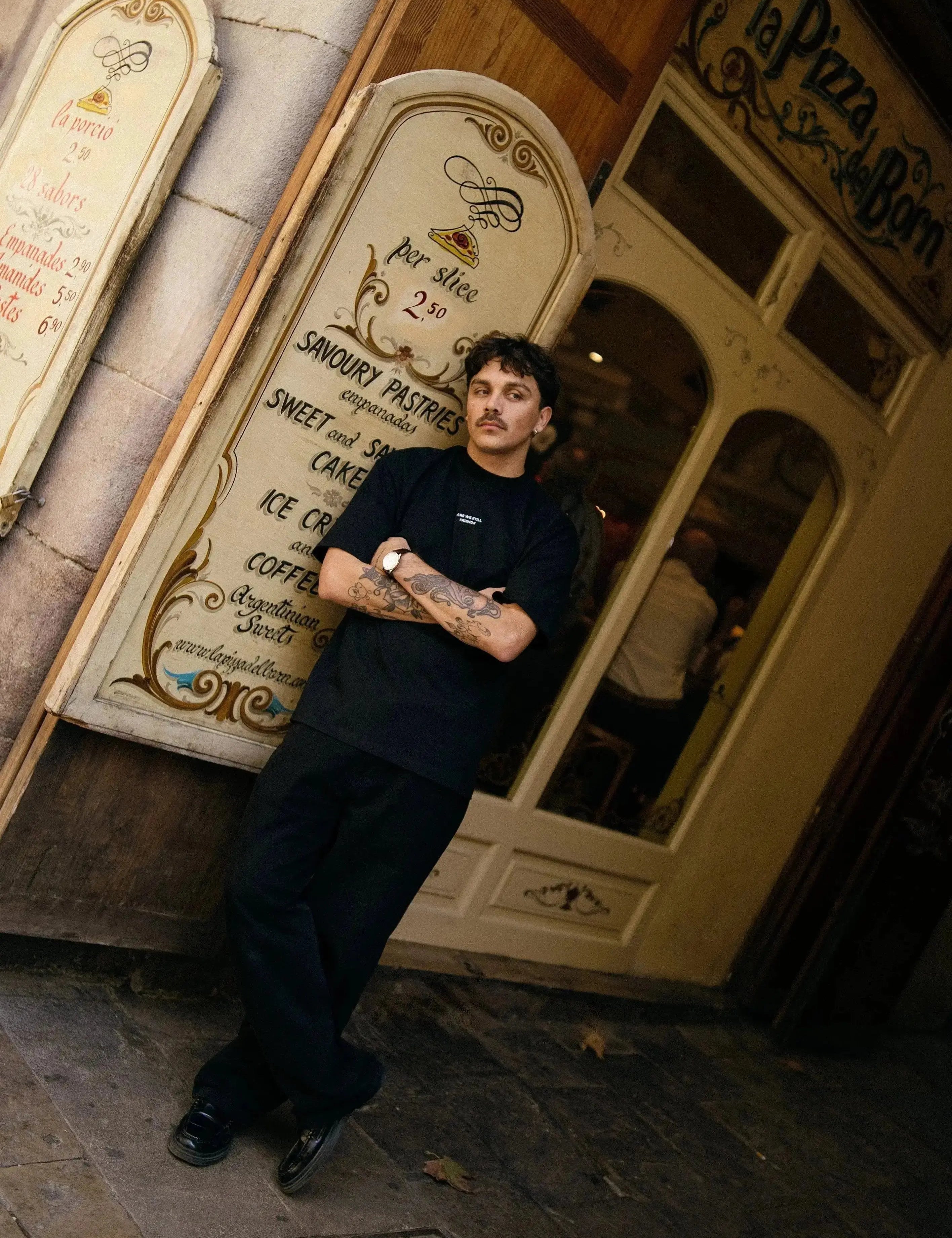 Portraits de Famille The Essentials The Tee Pass Embroidered Model 5