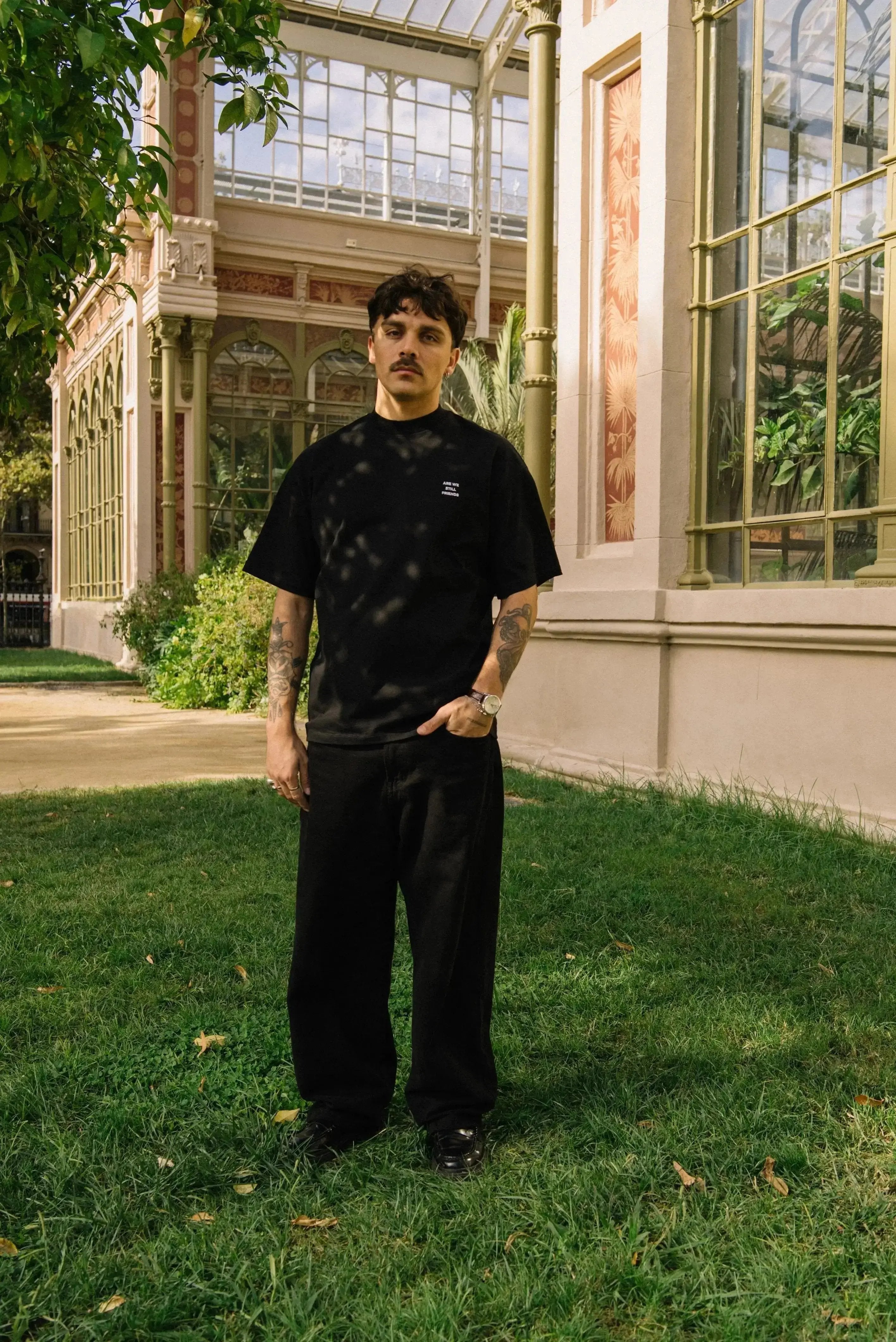 Portraits de Famille The Essentials The Tee Question Embroidered Model 1