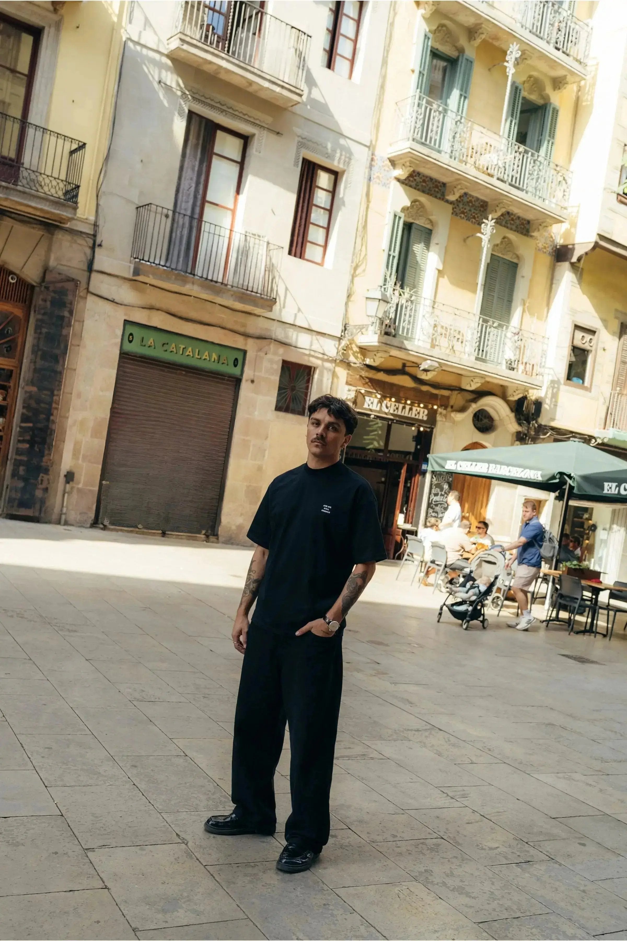 Portraits de Famille The Essentials The Tee Question Embroidered Model 5