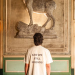 Portraits de Famille The Essentials The Tee Question Model 1