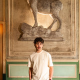 Portraits de Famille The Essentials The Tee Question Model 2