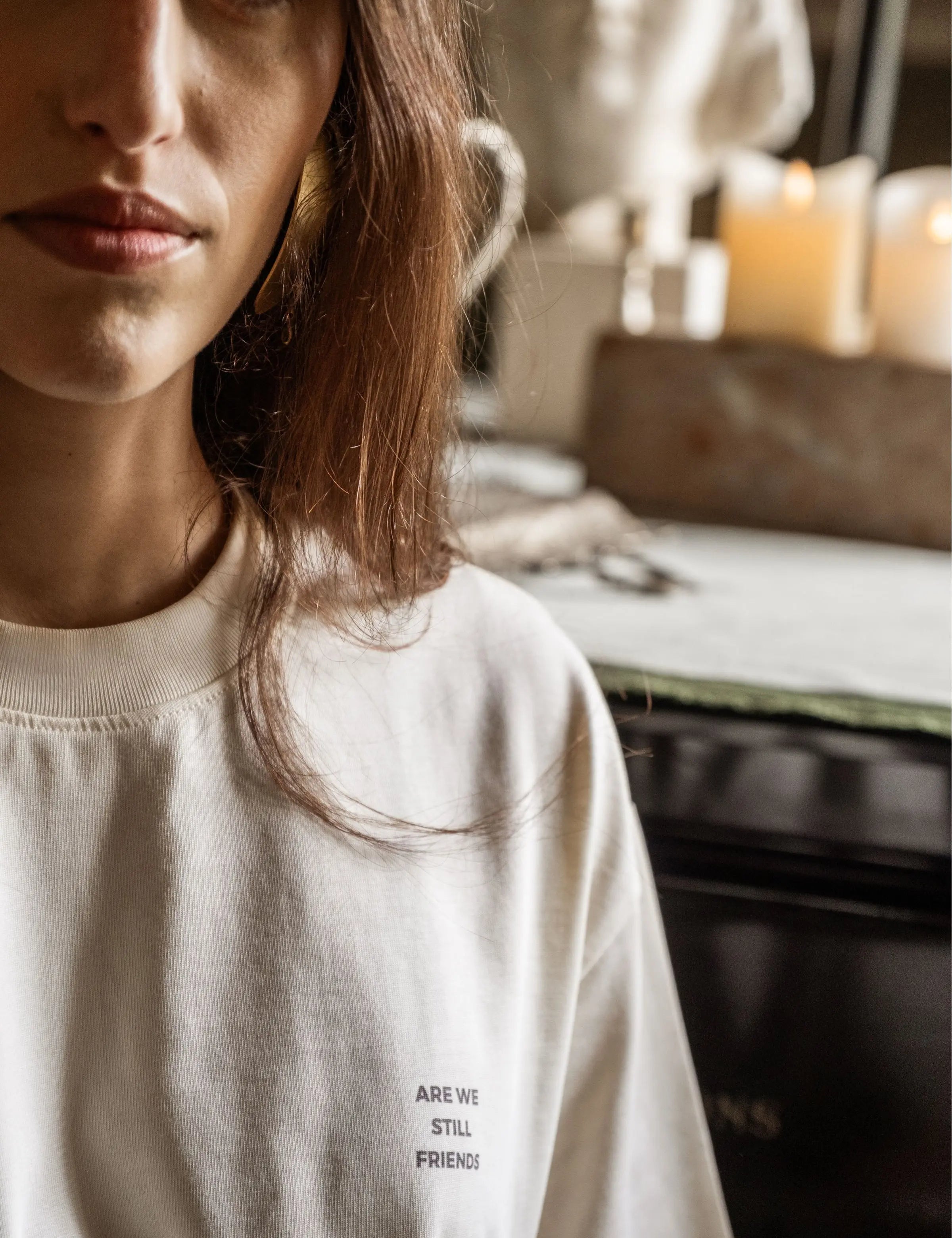 Portraits de Famille The Essentials The Tee Question Model 5