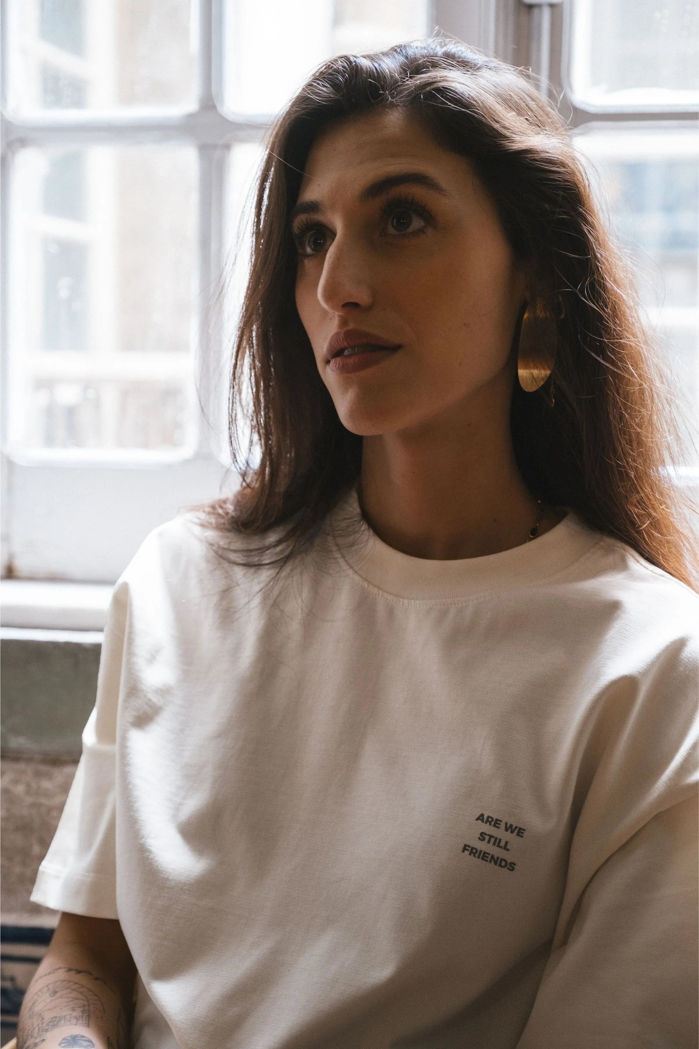 Portraits de Famille The Essentials The Tee Question Model 9