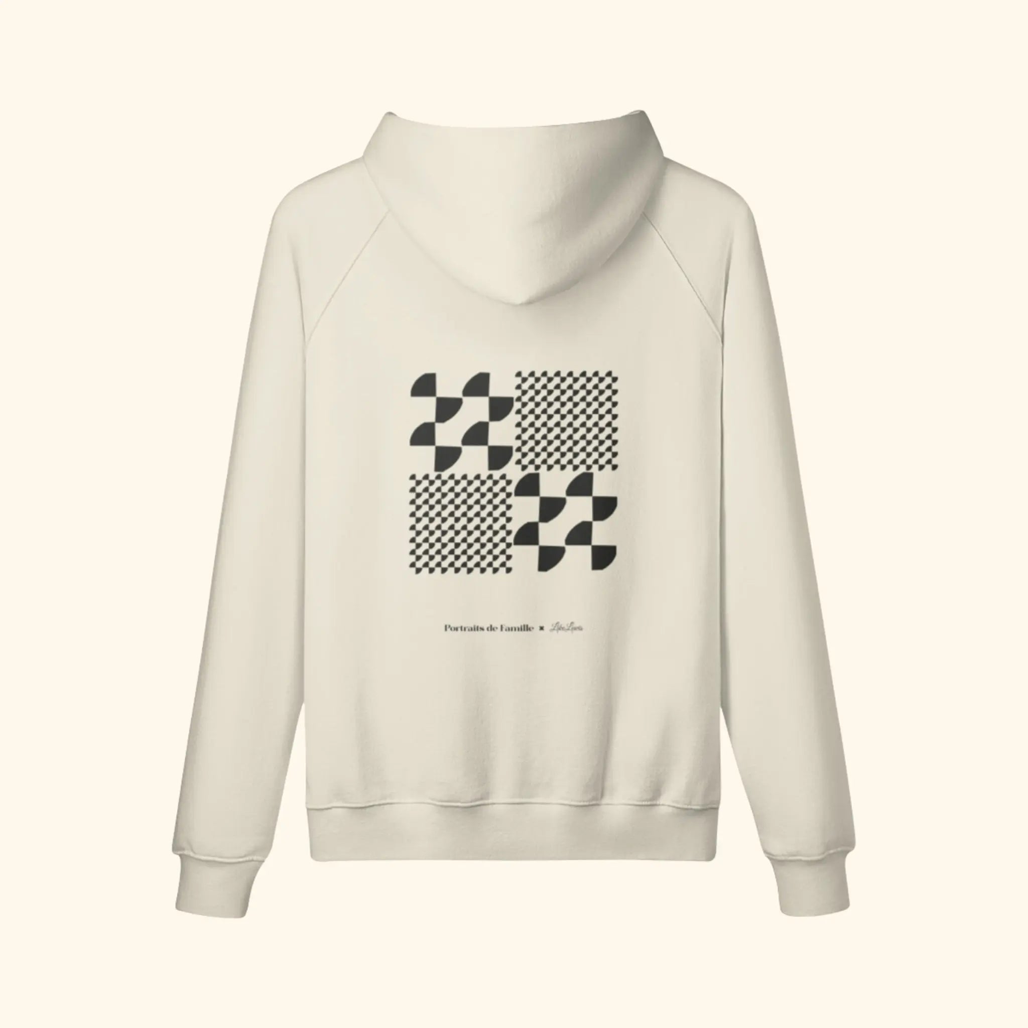 Portraits de Famille - The Hoodie Alien.